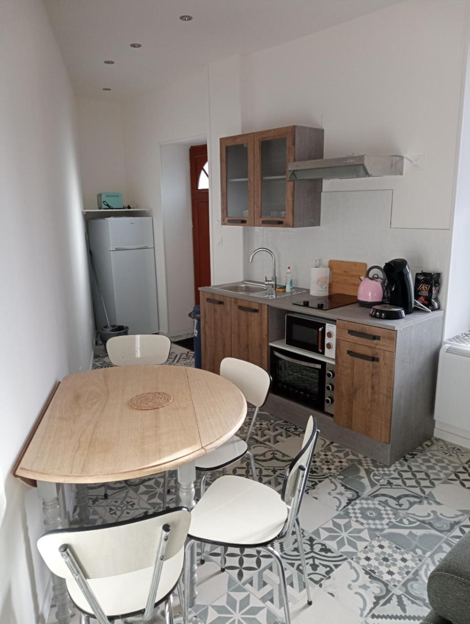 Appart Proche Toutes Commodites Souvigny Екстериор снимка